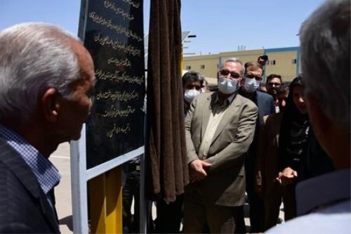 افتتاح بزرگترین نیروگاه خورشیدی بیمارستانی کشور با حضور وزیر بهداشت