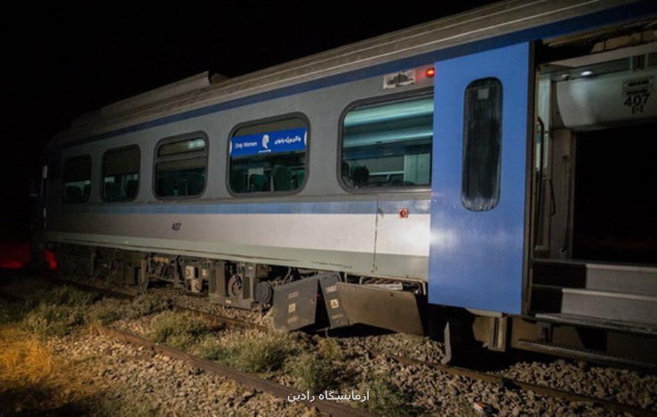 درمان سرپایی مصدومان حادثه خروج قطار از ریل در پرند